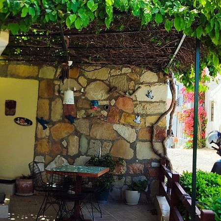 Bonapart Hotel Çeşme Exteriör bild