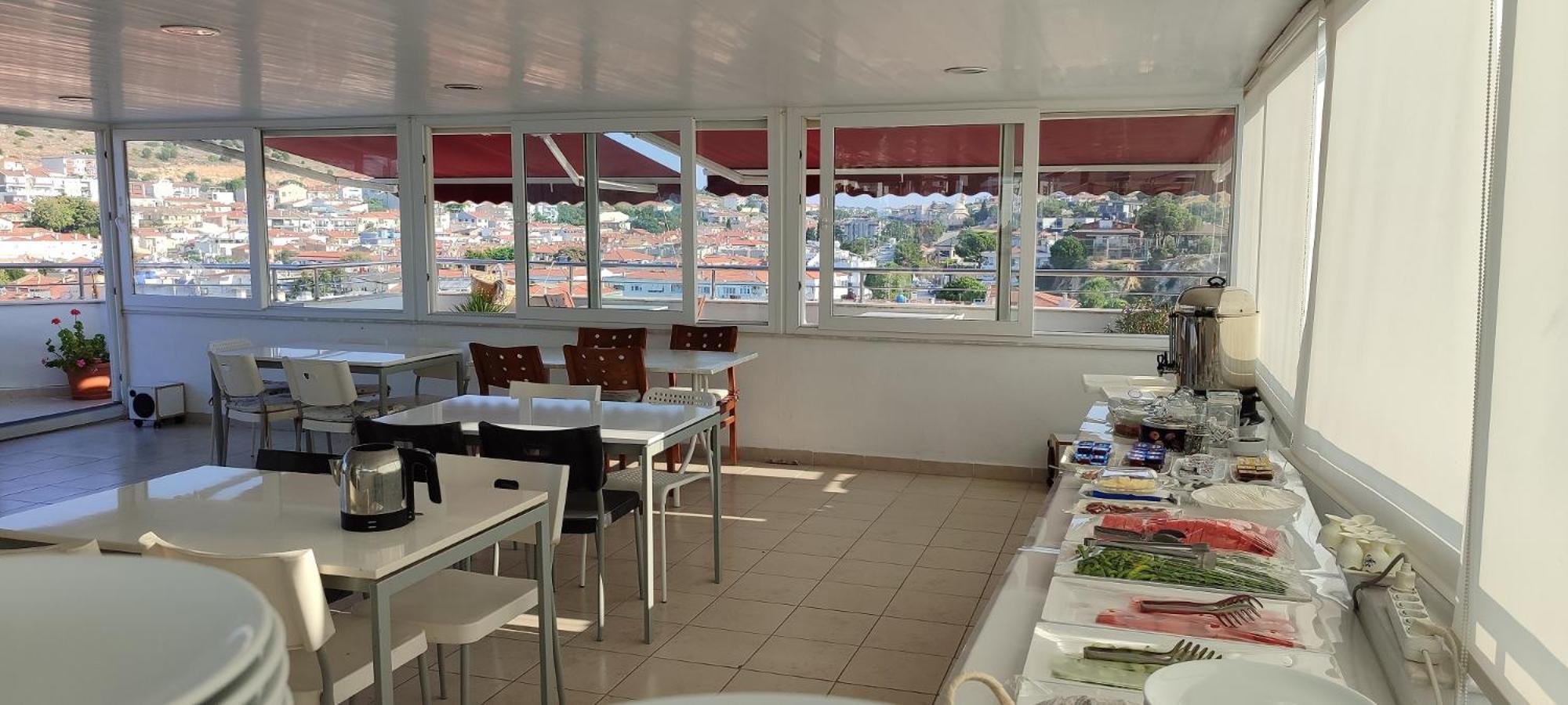 Bonapart Hotel Çeşme Exteriör bild